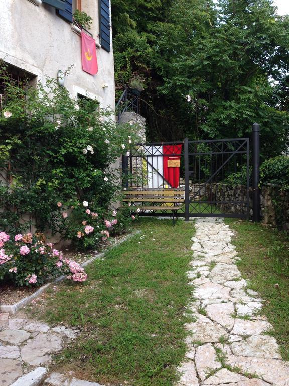 Bus De L'Och Bed and Breakfast Feltre Esterno foto